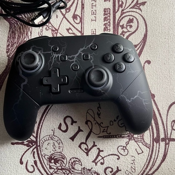 New VOYEE Switch Controller N-S Wireless Controller - Picture 5 of 5